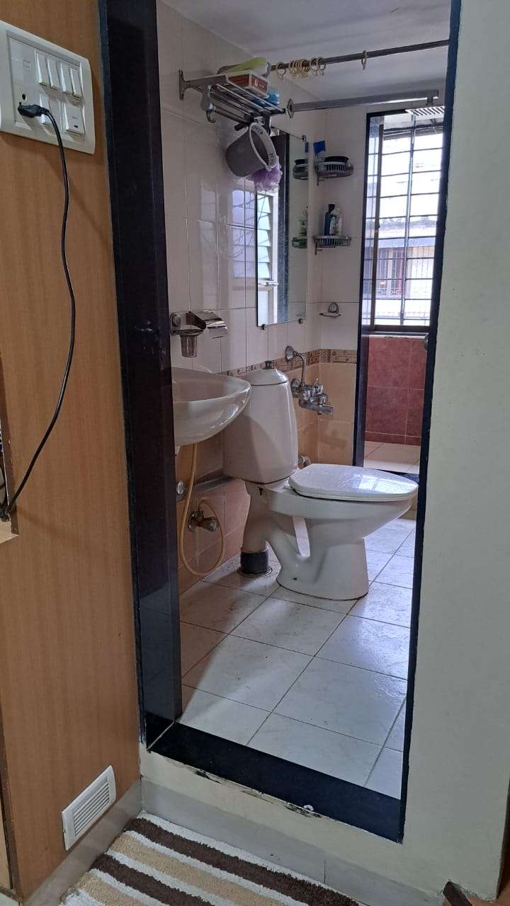 Female PG room in Worli, Mumbai – photo 2